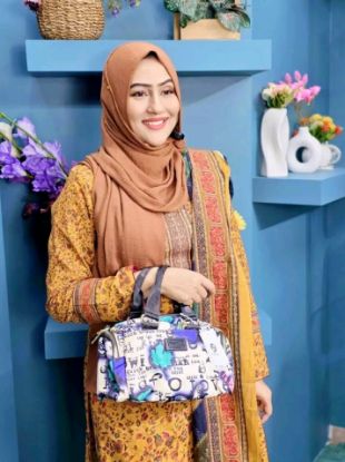 Picture of YUESITE Luxurious Hand Bag with Long Belt (8323)
